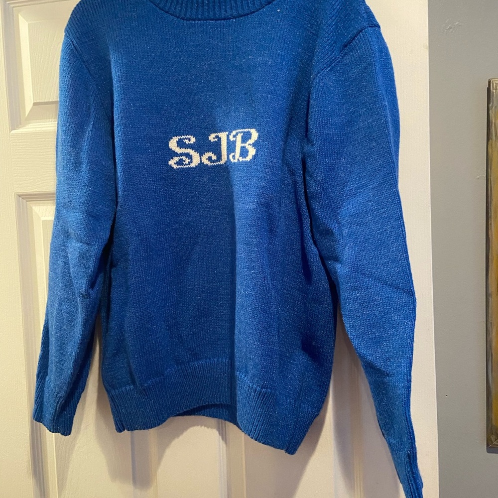 Men’s sweater with initials ‘SJB’
